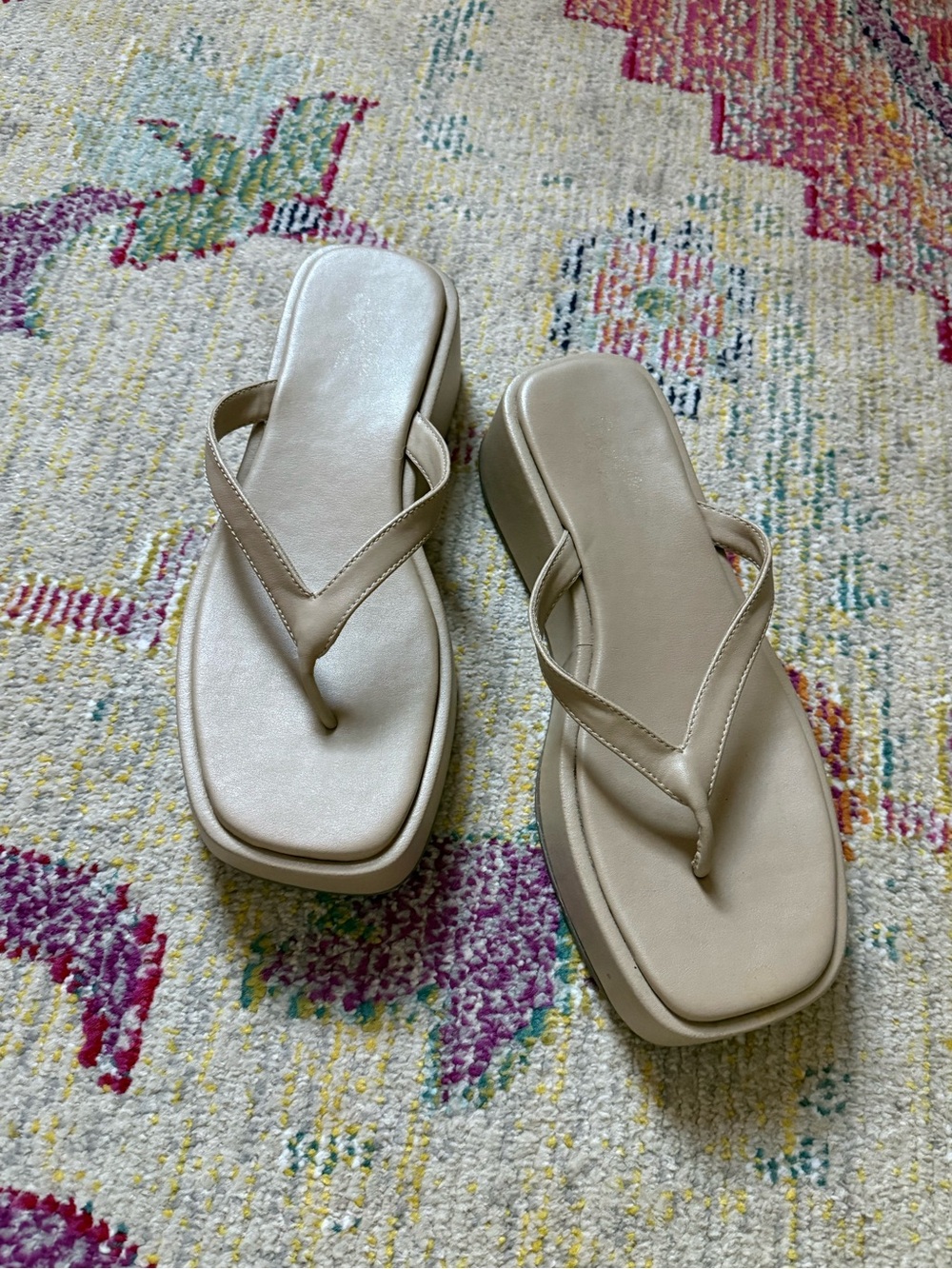 Seychelles Beige Wedge Flip Flops Size 8.5 - Picture 3 of 5